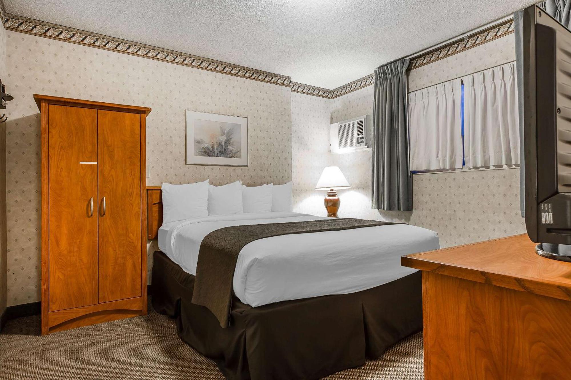 Quality Inn & Suites Silicon Valley Santa Clara Exterior foto